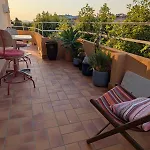 Avec Vue Panoramique En Centre-ville Hyères